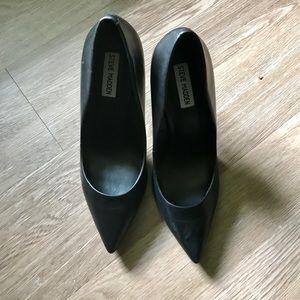 STEVE MADDEN BLACK STILETTOS